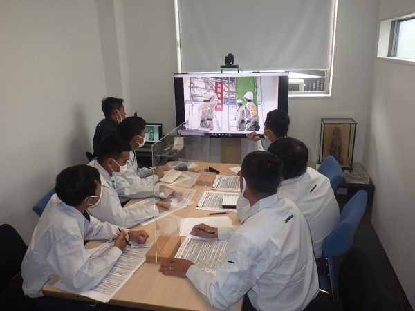 ミャンマー実習生　雇入れ時安全衛生教育実習スタート